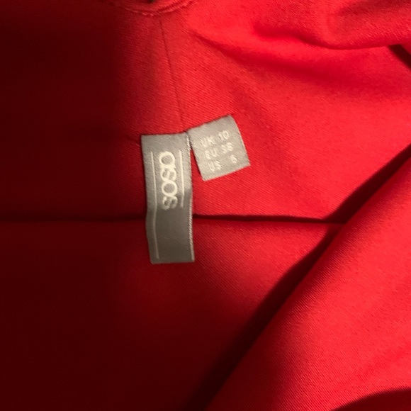 Asos Off-Shoulder Red Midi Dress with Sleek Silhouette - Picture 7 of 7